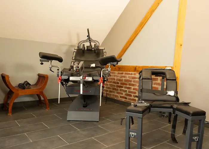 Apartment Verdorbene Welten *